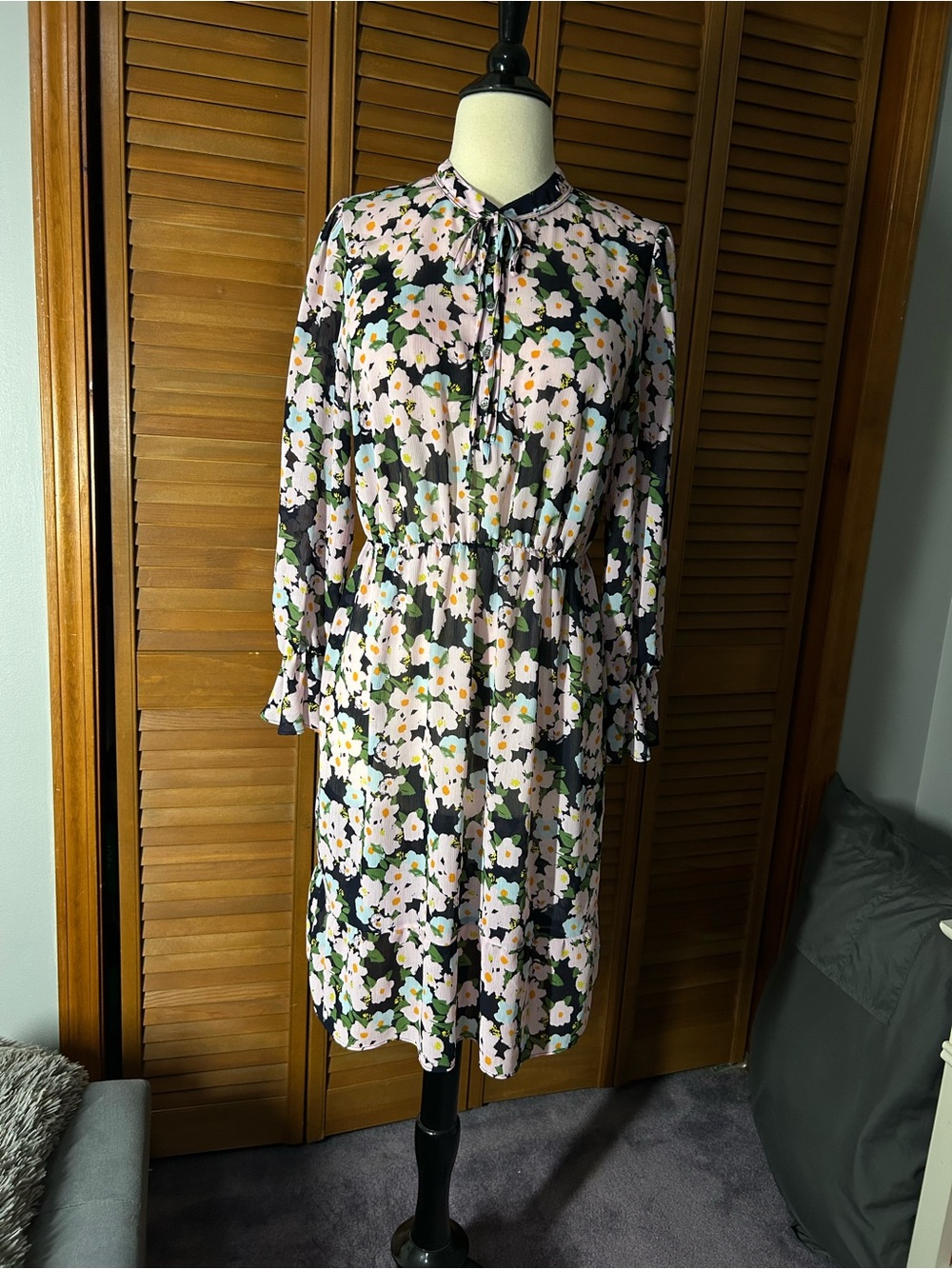 Long Sleeve Floral Tie-Neck Dress in Black and Pink by J Crew Mercantile